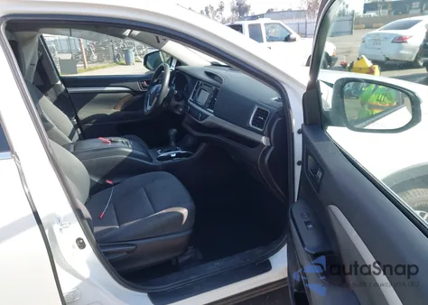 2018 Toyota Highlander Le из США, поврежденный, VIN 5TDZARFH9JS036886